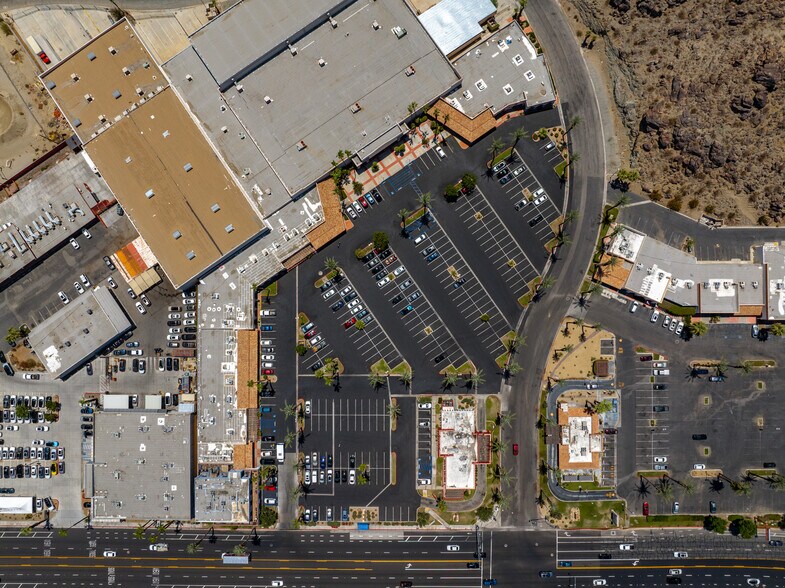 More Photos Of 67555 E Palm Canyon Dr, Cathedral City Storefront For Sale