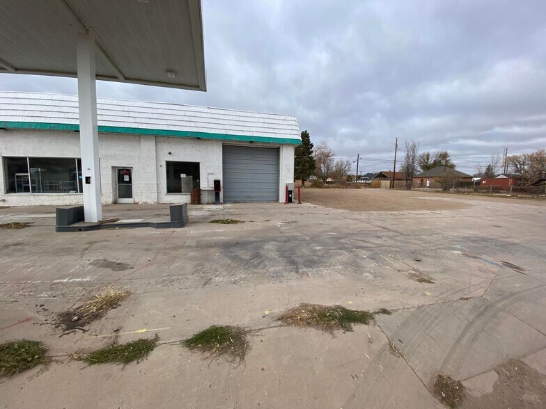 More Photos Of 925 Main St, Walsenburg Service Station For Sale