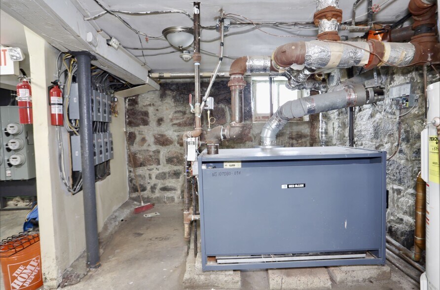 More Photos Of 2606 Central Ave, Union City Apartments For Sale