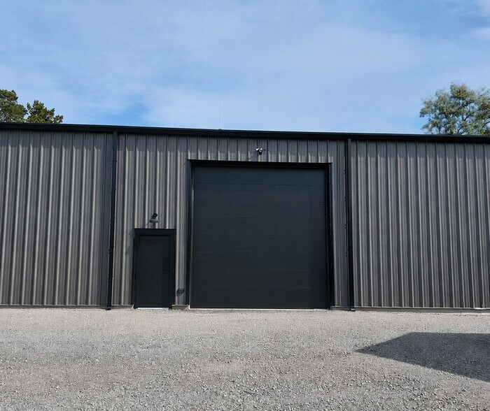 Primary Photo Of 2775 Carp Rd, Carp Warehouse For Lease