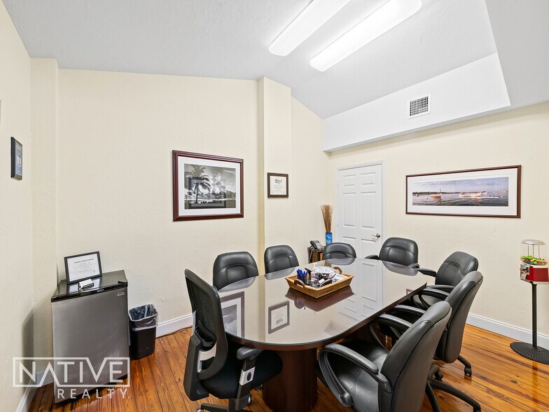 More Photos Of 103 NE 4th St, Fort Lauderdale Office For Sale