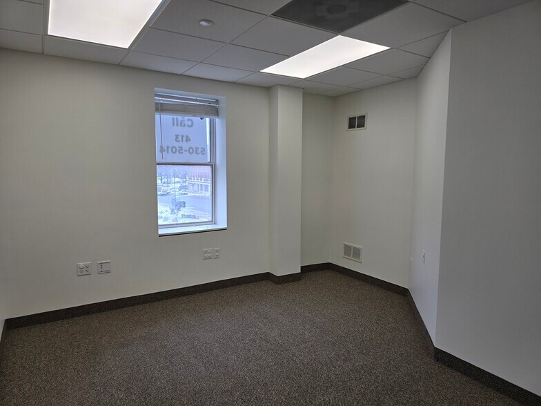 More Photos Of 7 N Pleasant St, Amherst Office For Lease