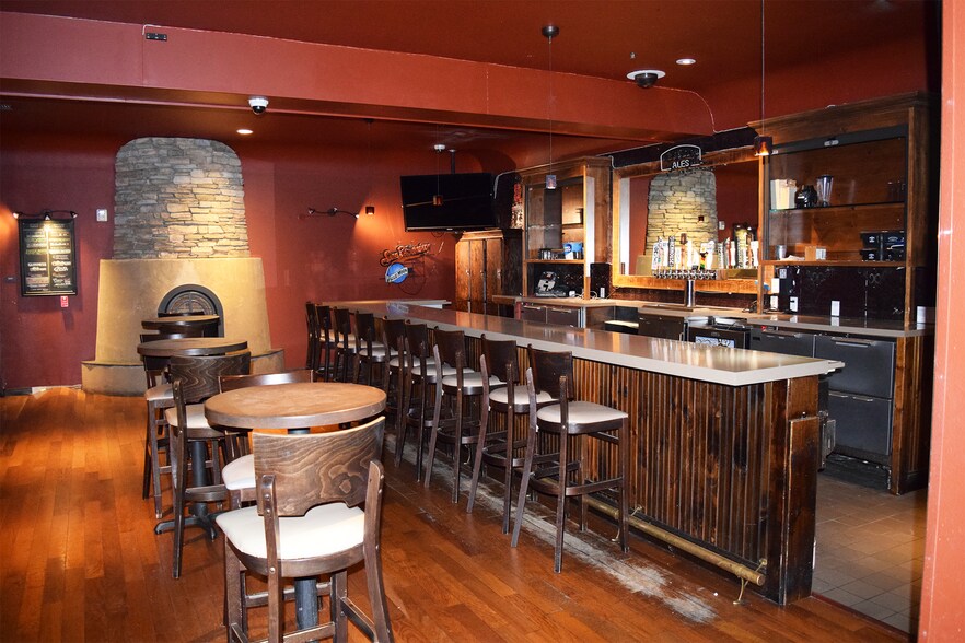 More Photos Of 5151 Montero Way, Petaluma Restaurant For Sale