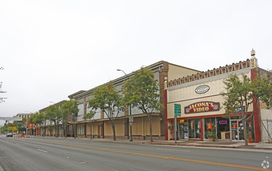 More Photos Of 407 Main St, Watsonville Freestanding For Lease