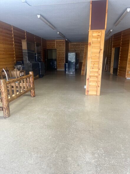 More Photos Of 4221 W Eisenhower Blvd, Loveland General Retail For Lease