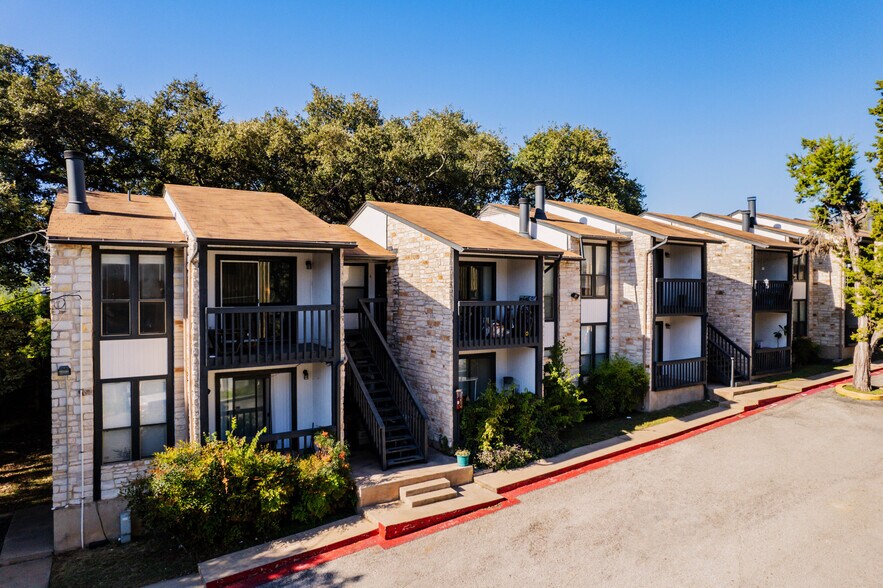 More Photos Of 412 W Alpine Rd, Austin Apartments For Sale