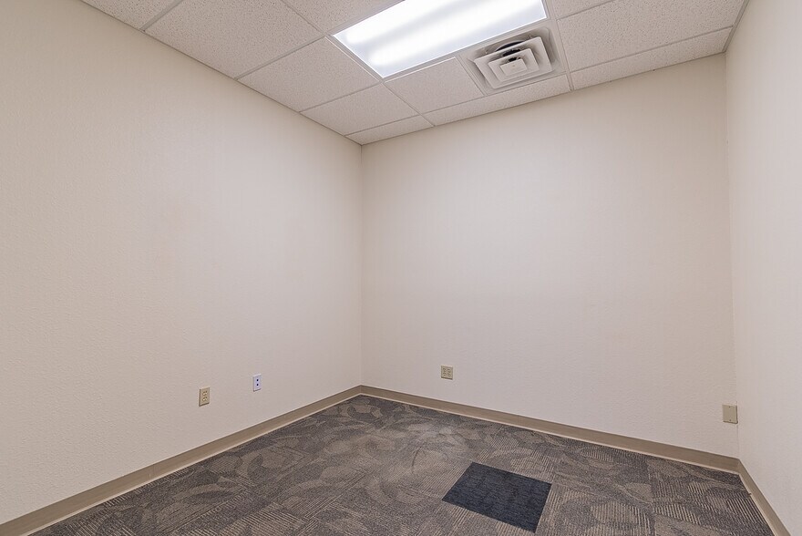 More Photos Of 2550 S 4th Ave, Yuma Freestanding For Lease