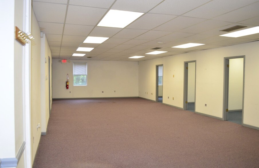 More Photos Of 820 S White Horse Pike, Hammonton Medical For Lease