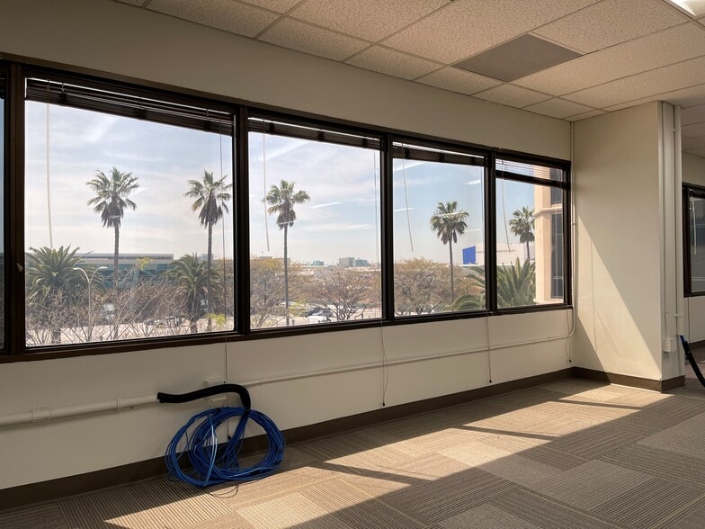 More Photos Of 5757 W Century Blvd, Los Angeles Unknown For Lease