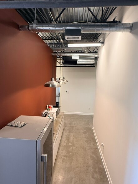More Photos Of 1980 Central Ave, Saint Petersburg Loft Creative Space For Lease