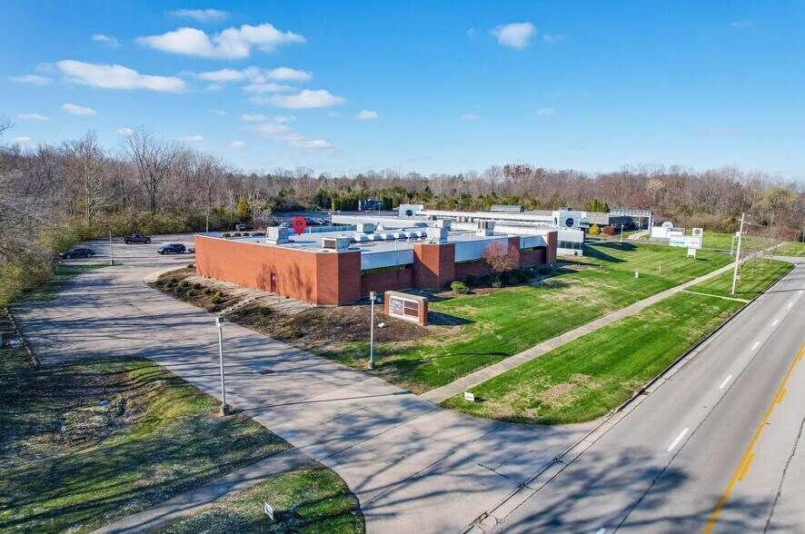 Primary Photo Of 7111 N Main St, Dayton Office For Sale