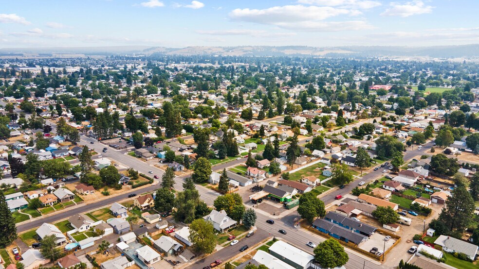 More Photos Of 5202 N Nevada St, Spokane Warehouse For Sale