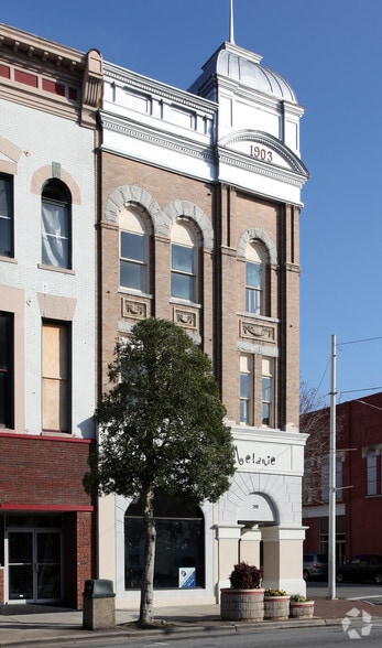 More Photos Of 201 N Queen St, Kinston Office For Lease