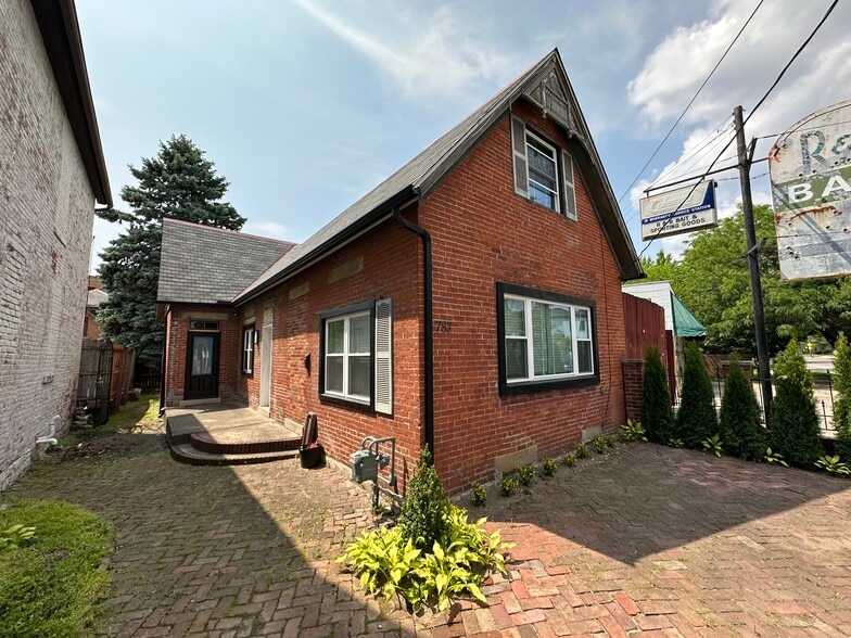 More Photos Of , Columbus Unknown For Sale