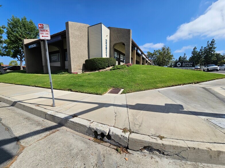 More Photos Of 22706-22762 Aspan St, Lake Forest Unknown For Lease