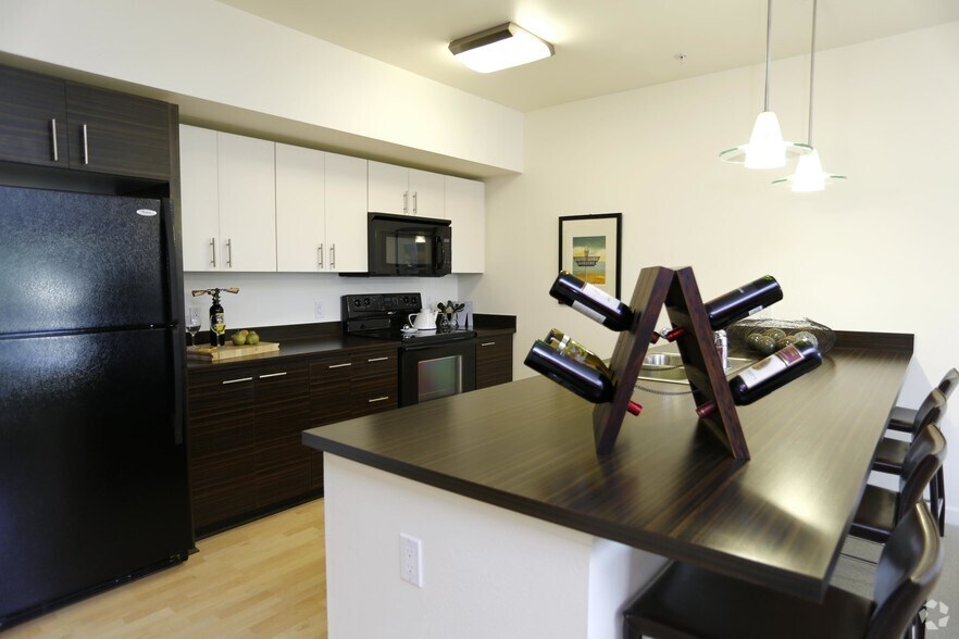 More Photos Of 3850 N Mississippi Ave, Portland Apartments For Lease