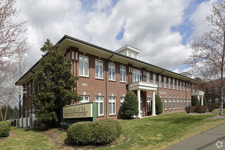 More Photos Of 5015 Southpark Dr, Durham Medical For Lease