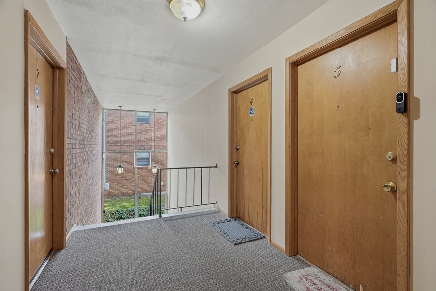 More Photos Of 394 Pierce St, Saint Paul Apartments For Sale
