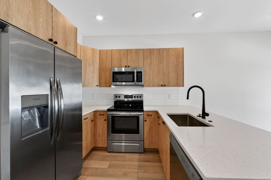 More Photos Of 234 W Chelten Ave, Philadelphia Apartments For Lease