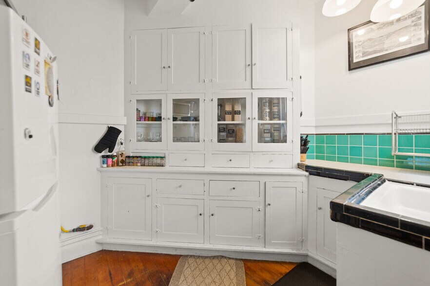 More Photos Of 950 9th Ave, San Diego Apartments For Sale