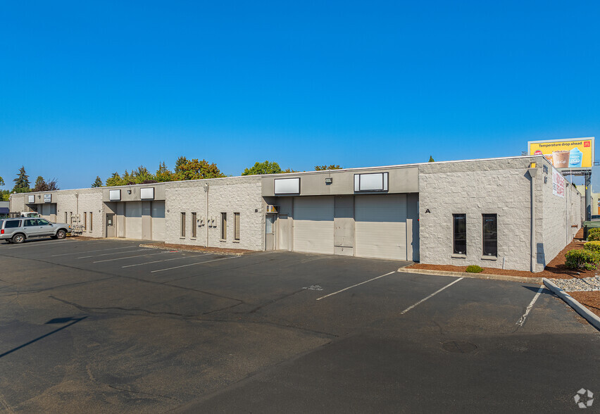 Primary Photo Of 21785 SW Tualatin Valley Hwy, Hillsboro Warehouse For Lease