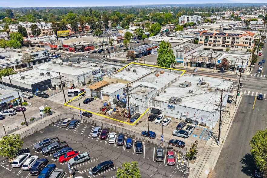 More Photos Of , Reseda General Retail For Sale