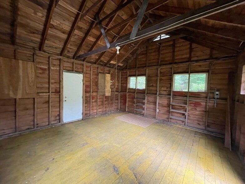 More Photos Of 1076 Roaring Brook, Conway Trailer Camper Park For Sale