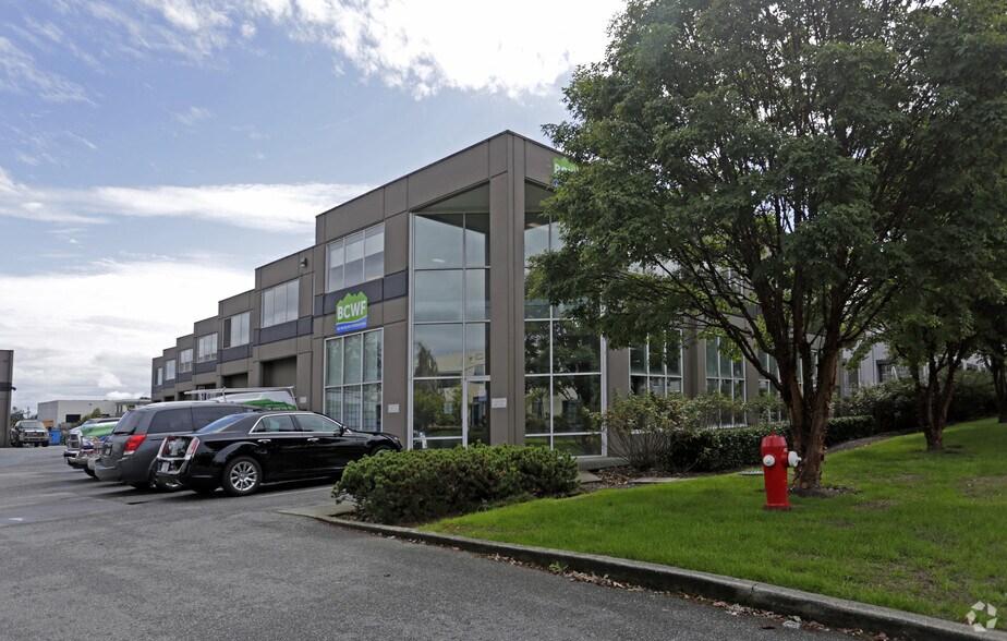 More Photos Of 9706 188th St, Surrey Light Distribution For Lease