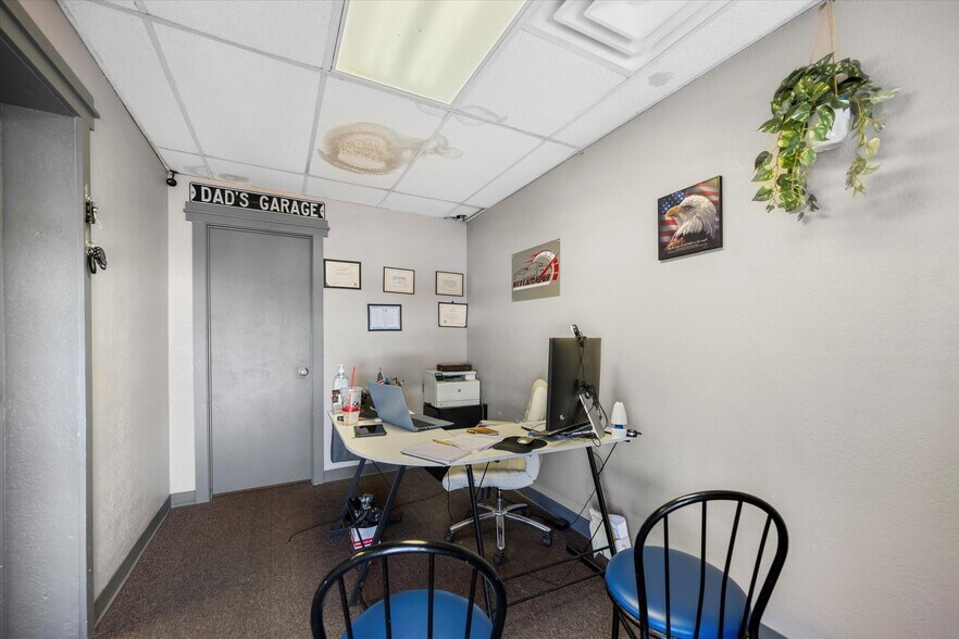 More Photos Of 614 W Central Ave, Wiggins General Retail For Sale