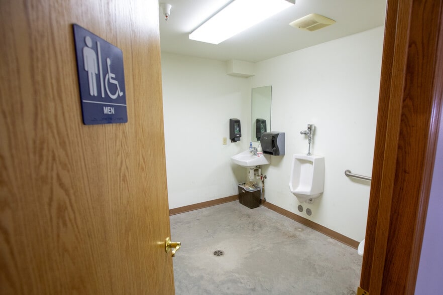 More Photos Of 8989 Roller Coaster Rd, Missoula Warehouse For Sale