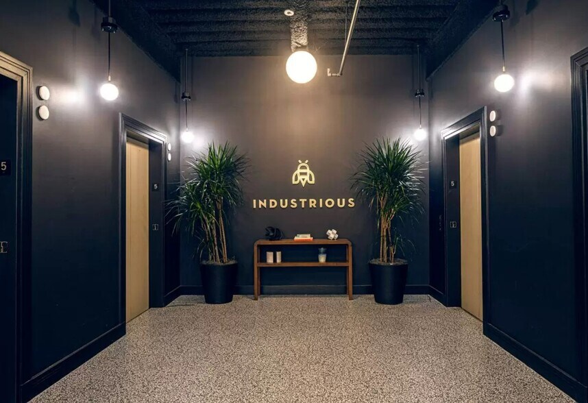 More Photos Of 1001 Liberty Ave, Pittsburgh Coworking Space