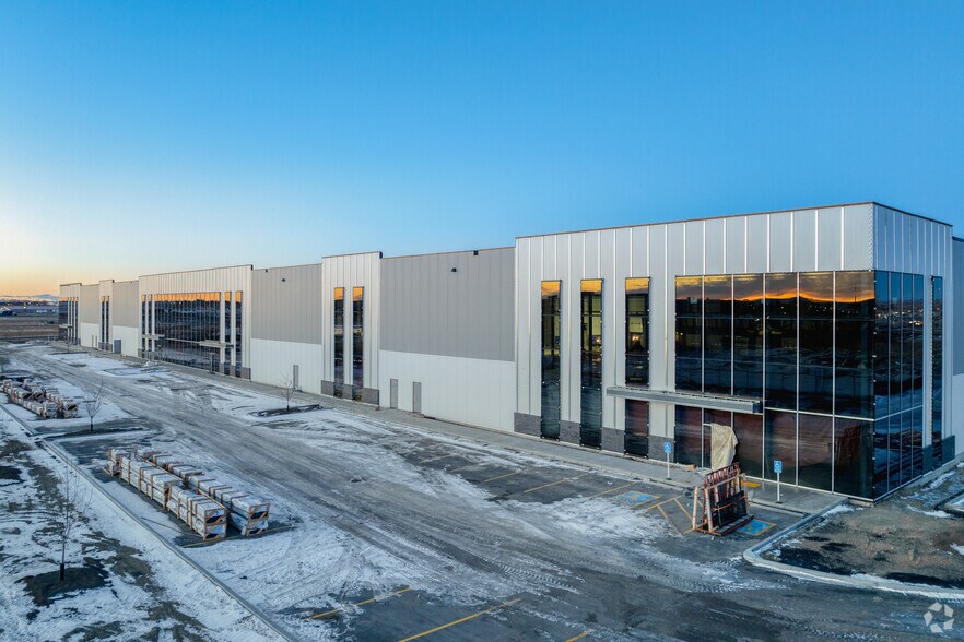 More Photos Of 292230 Wagon Wheel Blvd, Calgary Unknown For Lease