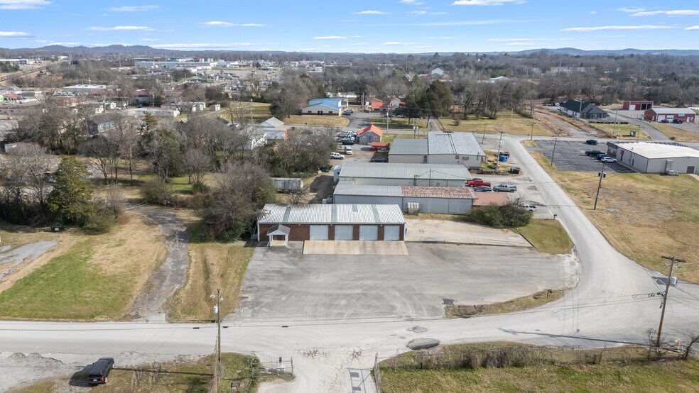 More Photos Of 117 Prince St, Shelbyville Specialty For Sale