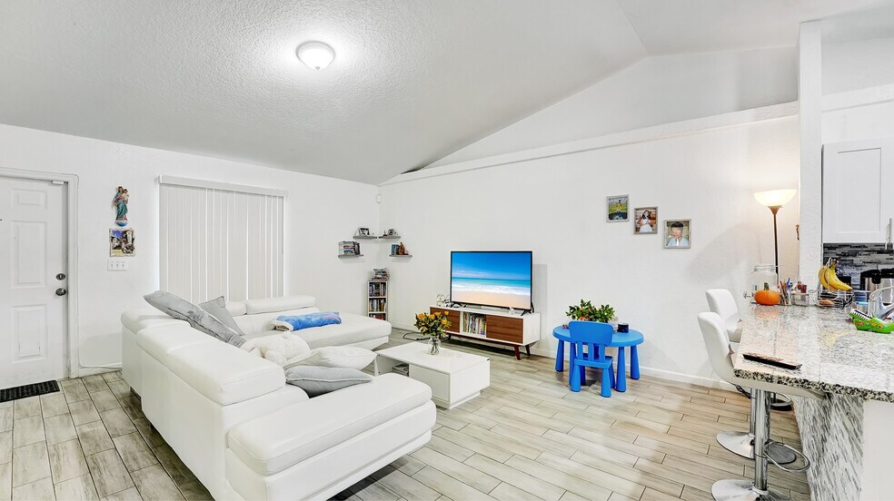 More Photos Of , Wellington Multifamily For Sale