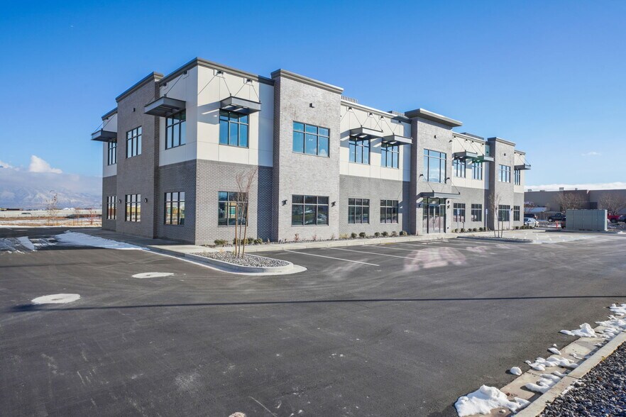 Primary Photo Of 12522 & 12523 S Pasture Rd, Riverton Medical For Lease