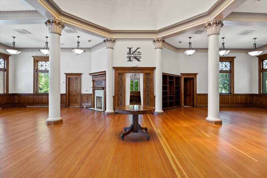 More Photos Of 909 Jefferson St, Red Bluff Specialty For Sale