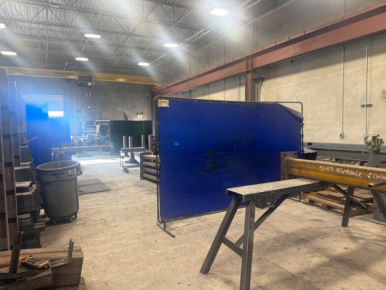 More Photos Of 2208 W 700 S, Springville Light Manufacturing For Sale