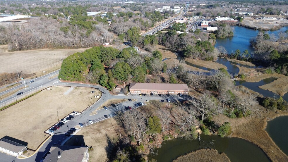More Photos Of 3345 Bridge Rd, Suffolk Office For Sale