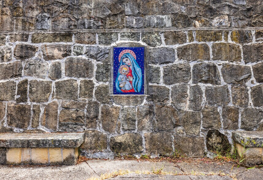 More Photos Of 2300 Garden St, Santa Barbara Schools For Sale