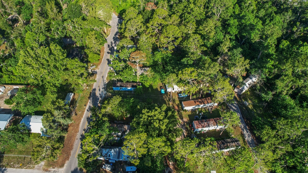 More Photos Of 224 SE Davie Ct, Lake City Manufactured Housing Mobile Home Park For Sale