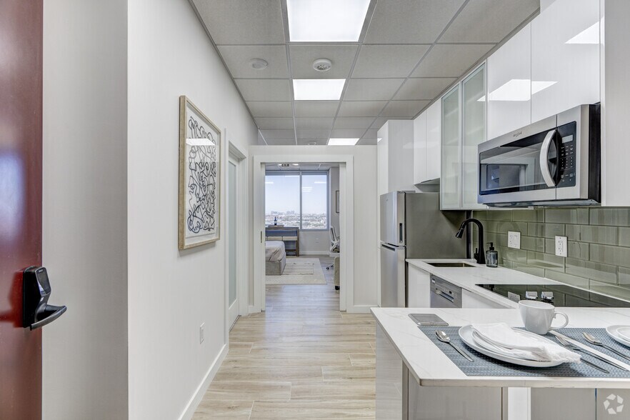 More Photos Of 9800 Centre Pky, Houston Office For Lease