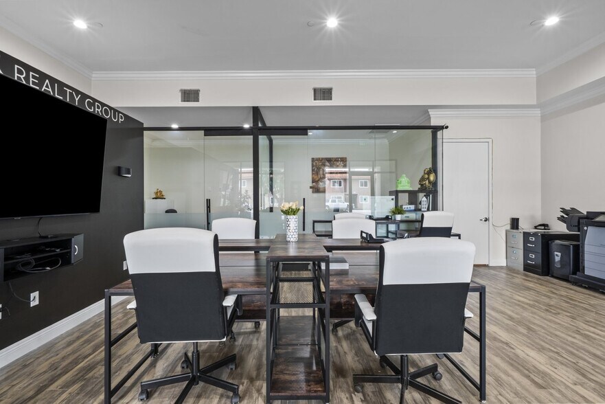 More Photos Of 9908 Artesia Blvd, Bellflower Storefront Retail Office For Sale