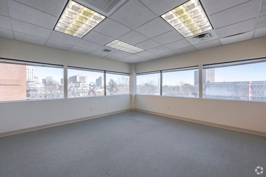 More Photos Of 330 Main St, Hartford Office For Lease