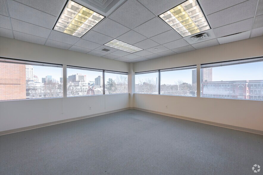 More Photos Of 330 Main St, Hartford Office For Sale