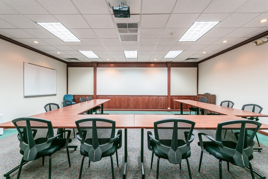 More Photos Of 300 Buell Rd, Rochester Loft Creative Space For Sale