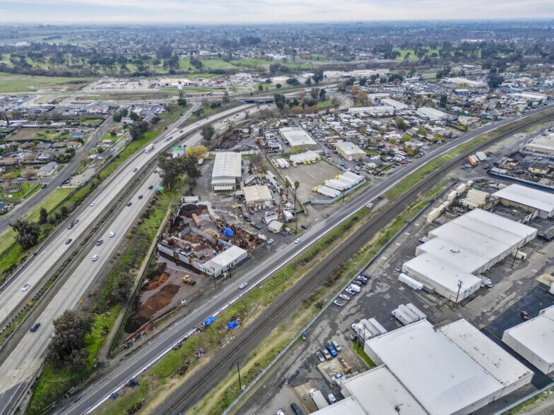 More Photos Of 795 S 7th St, Modesto Land For Lease