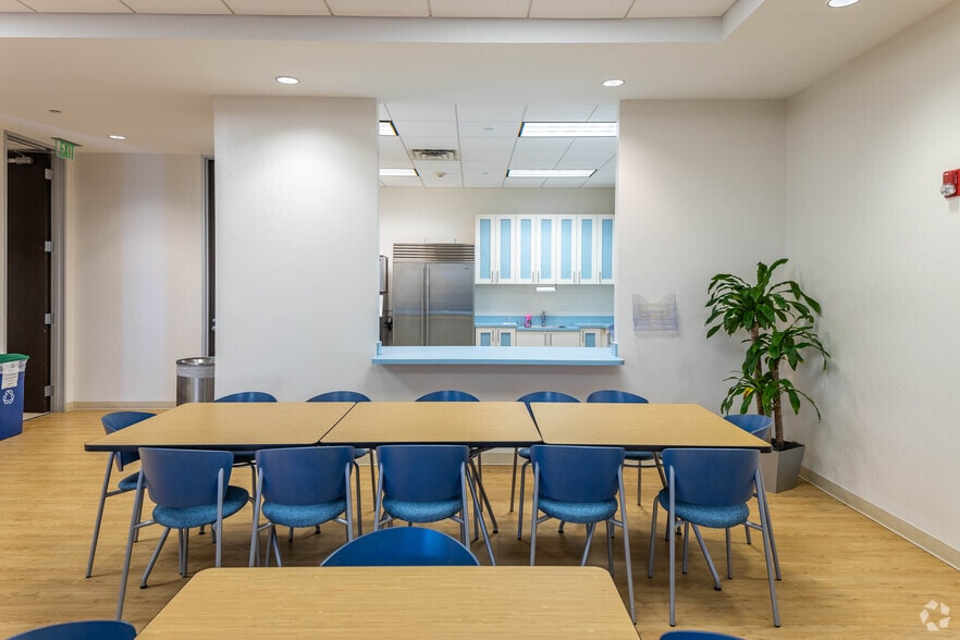 More Photos Of 1905 NW Corporate Blvd, Boca Raton Unknown For Lease