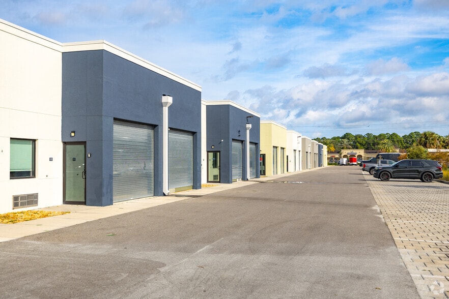 More Photos Of 310 N Wickham Rd, Melbourne Warehouse For Lease