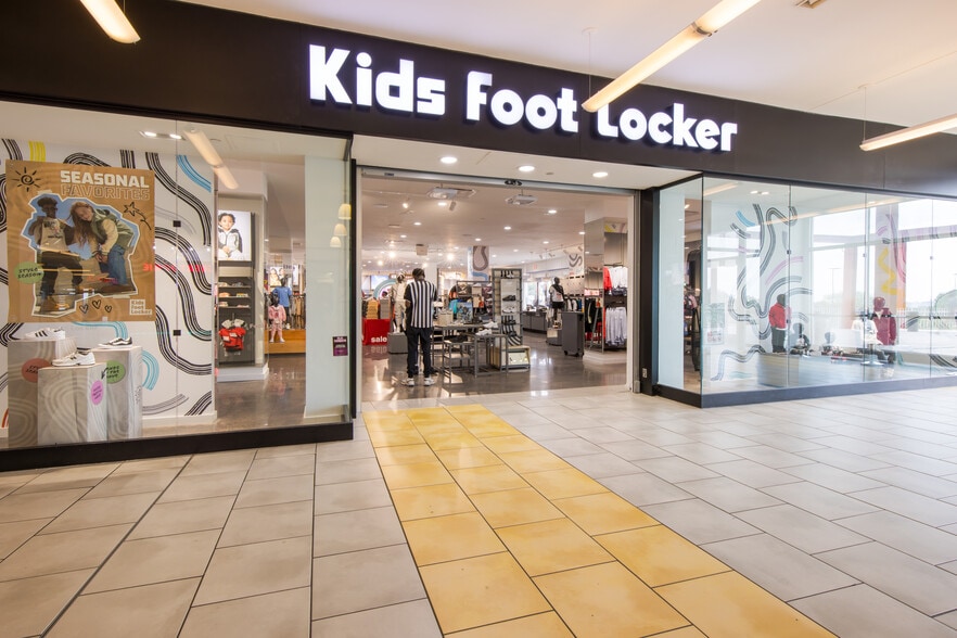 More Photos Of 2301-2401 Liberty Heights Ave, Baltimore Unknown For Lease