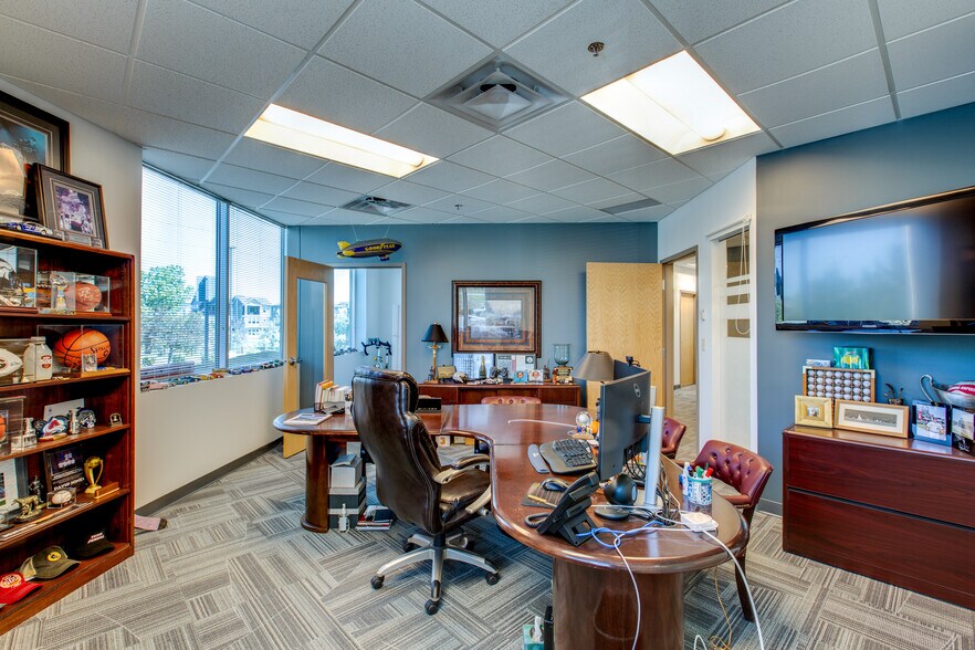 More Photos Of 5630 Ward Rd, Arvada Flex For Sale